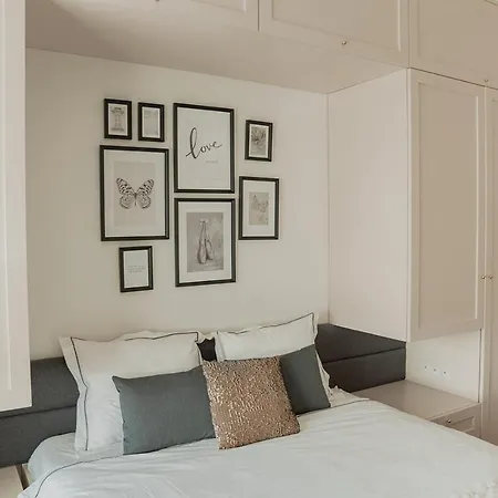 Appartamento Upscale Next To Metro